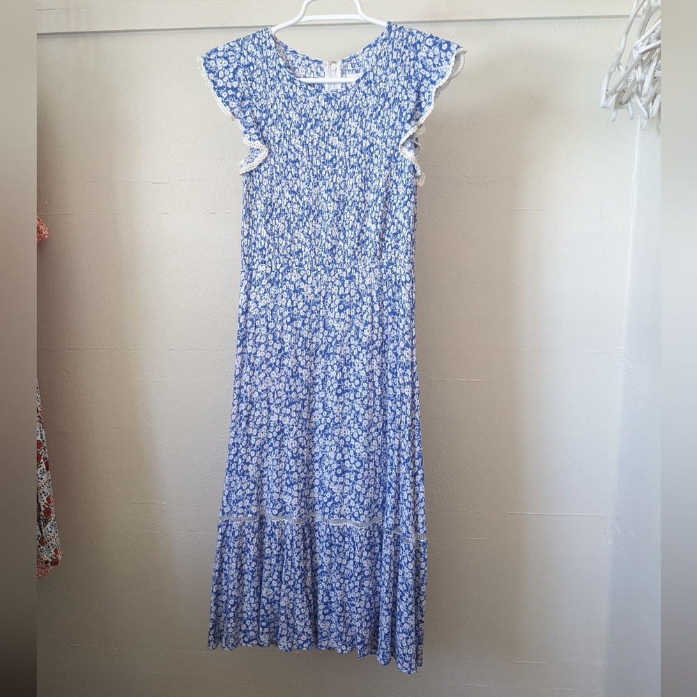 Lost + Wander Blue Floral Midi Dress Small Smocked Top
